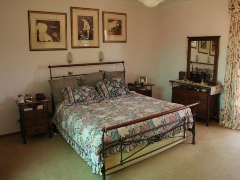 250 Taylors Lane, Temora NSW 2666 - photo 15