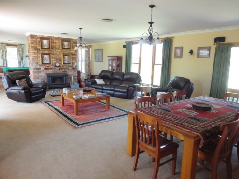 250 Taylors Lane, Temora NSW 2666 - photo 8