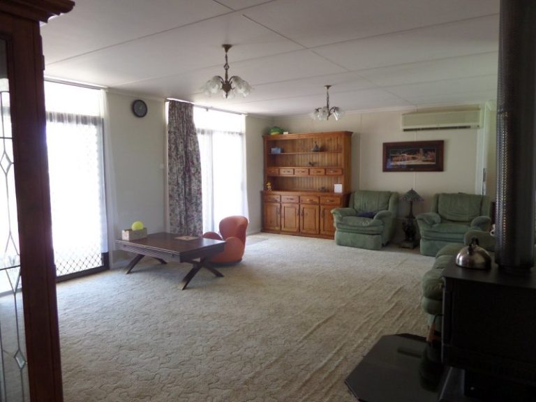 13 Gillenbah Creek Road, Narrandera NSW 2700 - photo 6