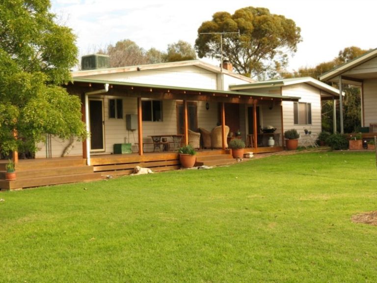444 Irrigation Way, Narrandera NSW 2700 - photo 4