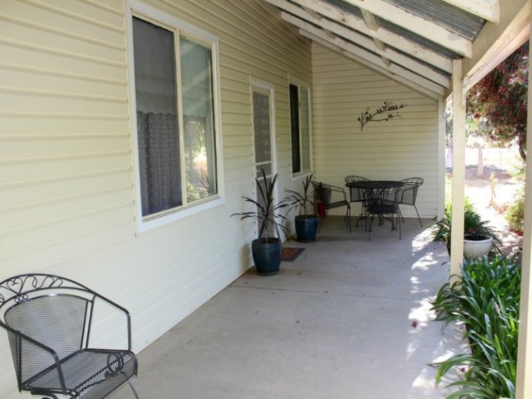 6604 Young Road, Temora NSW 2666 - photo 3