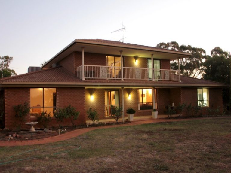 7591 Milvale Road, Temora NSW 2666 - photo 2