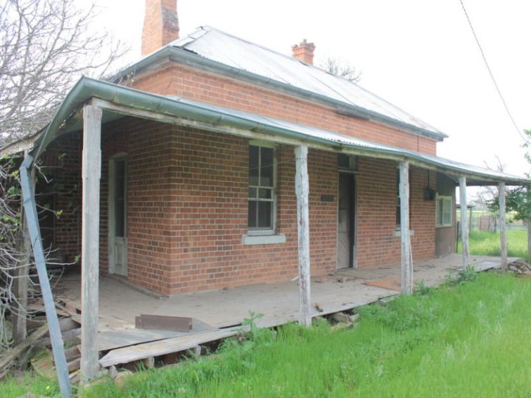8842 Hume Highway, Gundagai NSW 2722 - photo 10