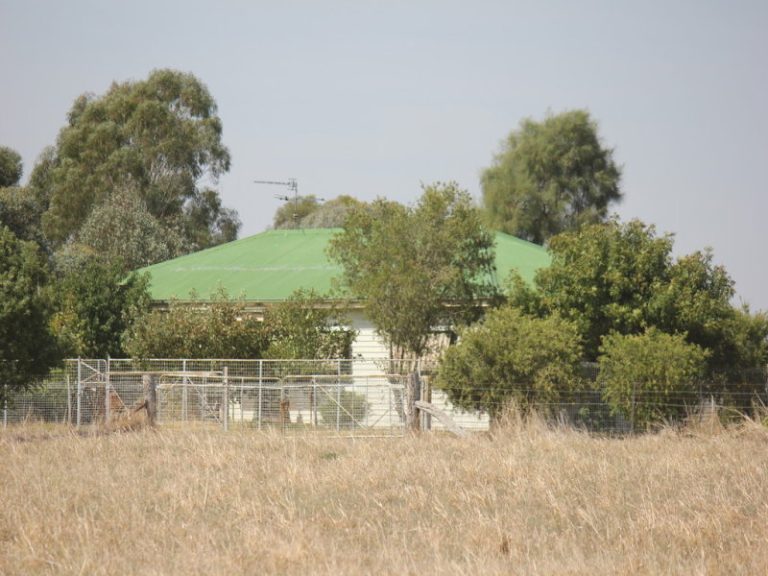 273 Coolamon Road, Wagga Wagga NSW 2650 - photo 12