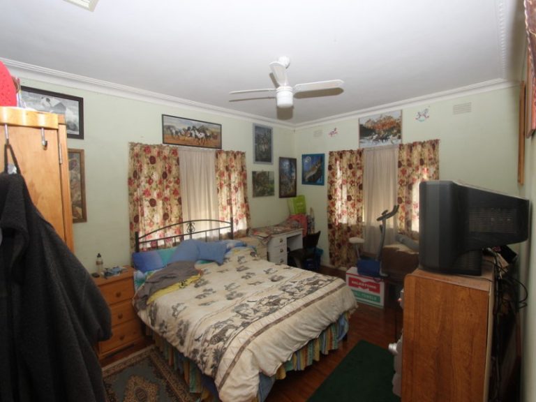 273 Coolamon Road, Wagga Wagga NSW 2650 - photo 32