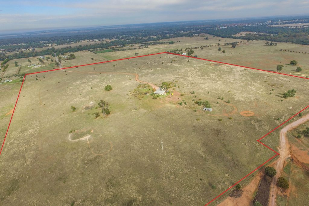 165 Red Hill Road, Narrandera NSW 2700 - photo 5