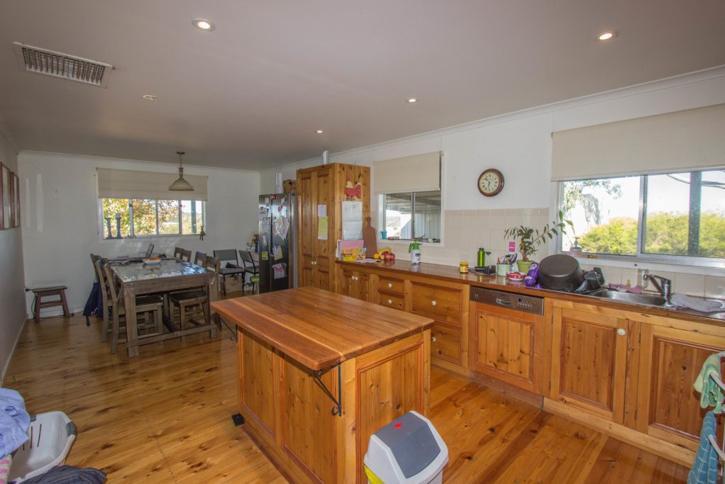 165 Red Hill Road, Narrandera NSW 2700 - photo 6