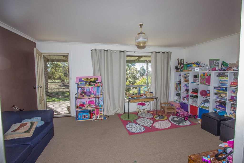 165 Red Hill Road, Narrandera NSW 2700 - photo 7