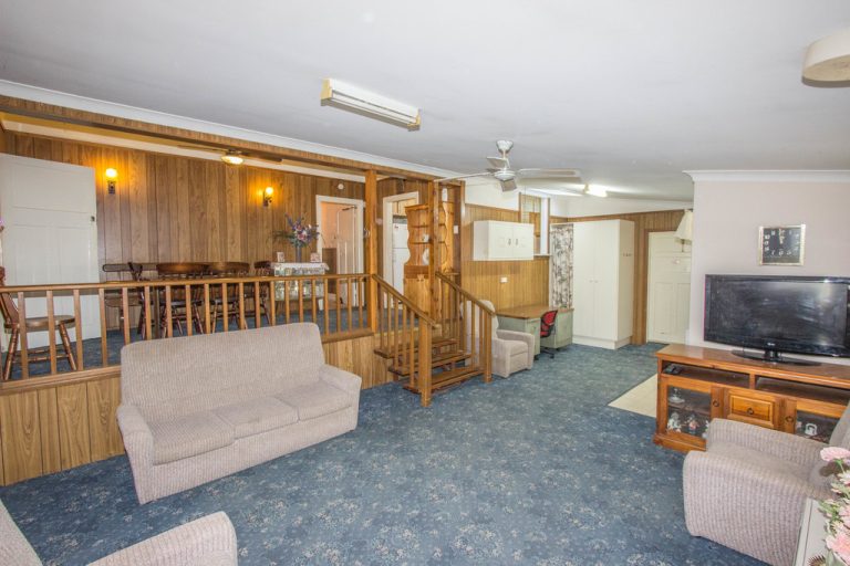 30 Midgeon Street, Narrandera NSW 2700 - photo 7
