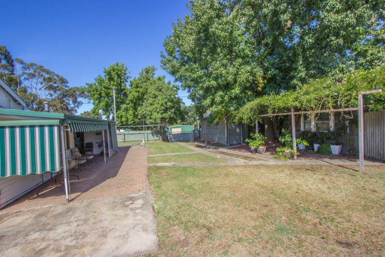 30 Midgeon Street, Narrandera NSW 2700 - photo 10
