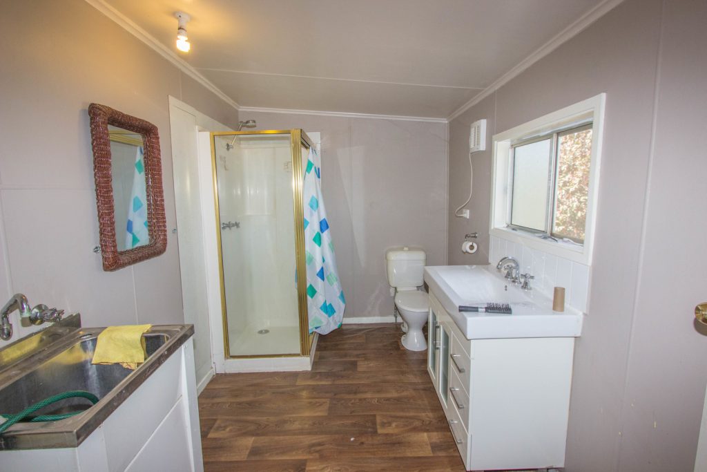100 Oak Bank Street, Narrandera NSW 2700 - photo 7
