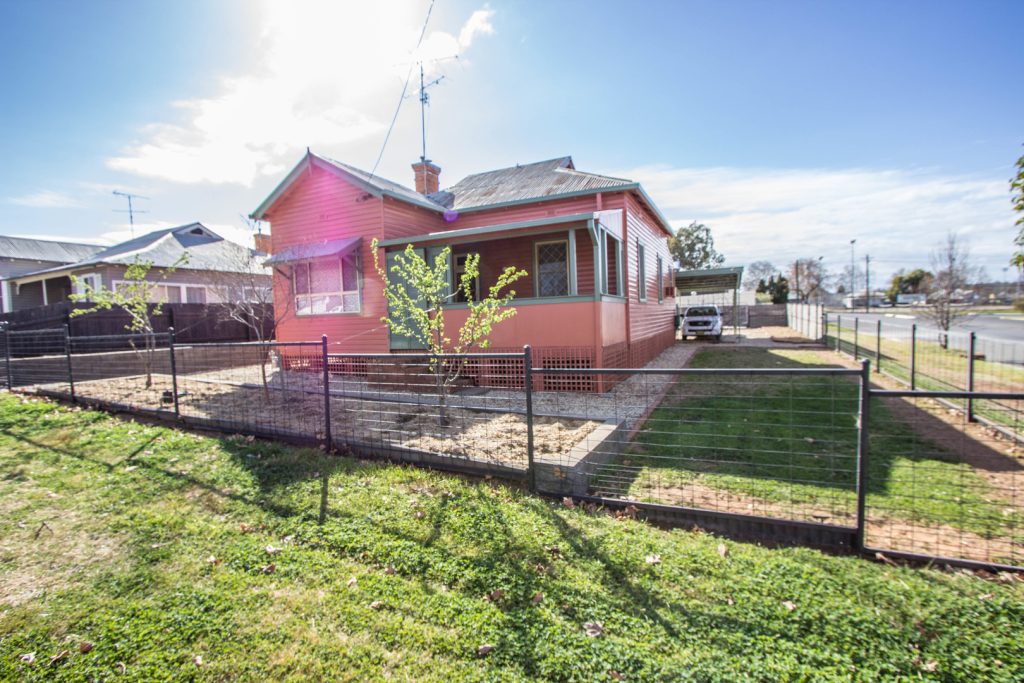 21 Arthur Street, Narrandera NSW 2700 - McGrath Riverina