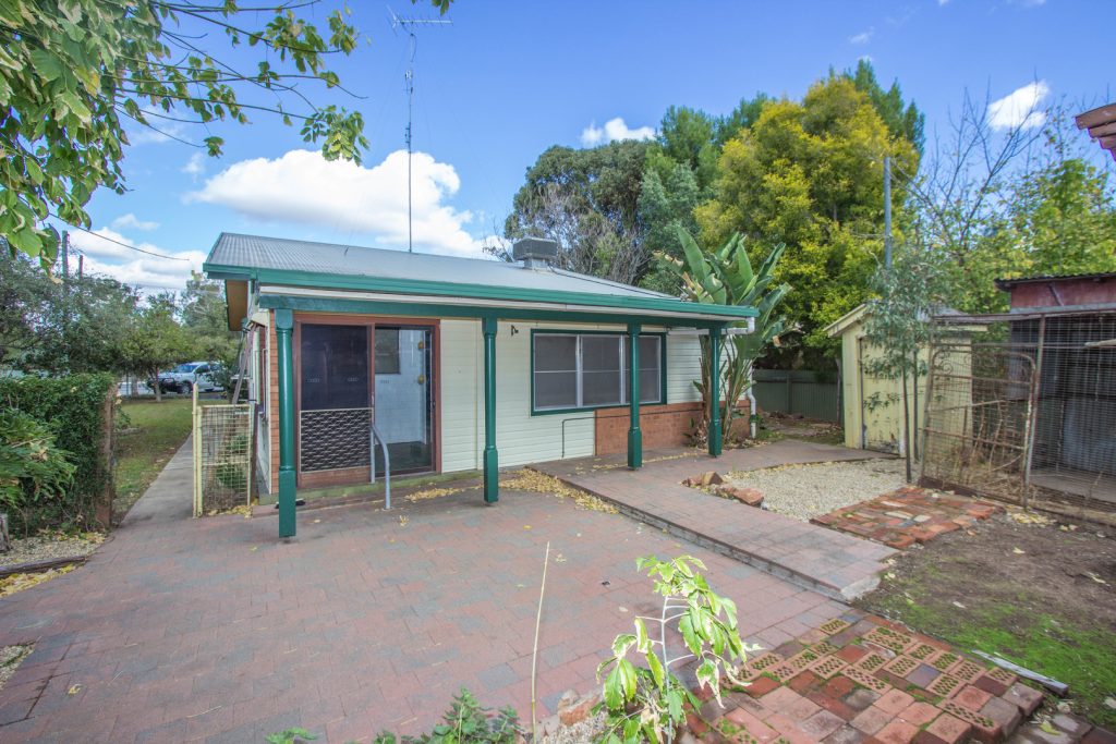 175 Audley Street, Narrandera NSW 2700 - photo 11