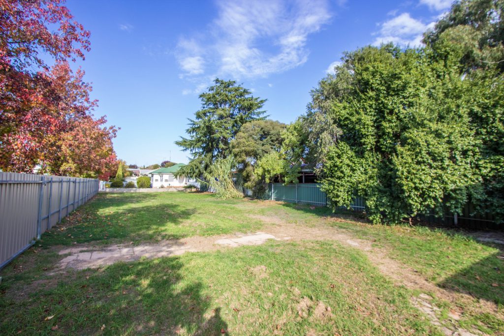 34 Victoria Avenue, Narrandera NSW 2700 - photo 8