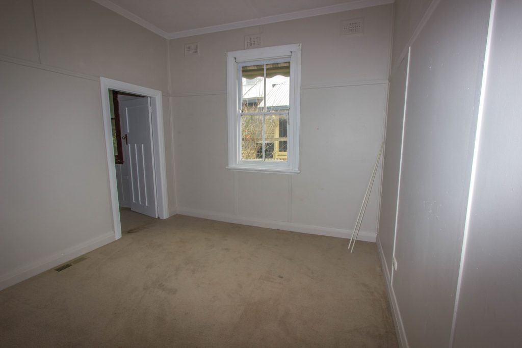 54 King Street, Narrandera NSW 2700 - photo 3
