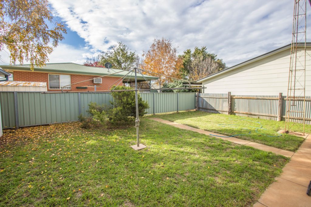31 Victoria Avenue, Narrandera NSW 2700 - photo 12