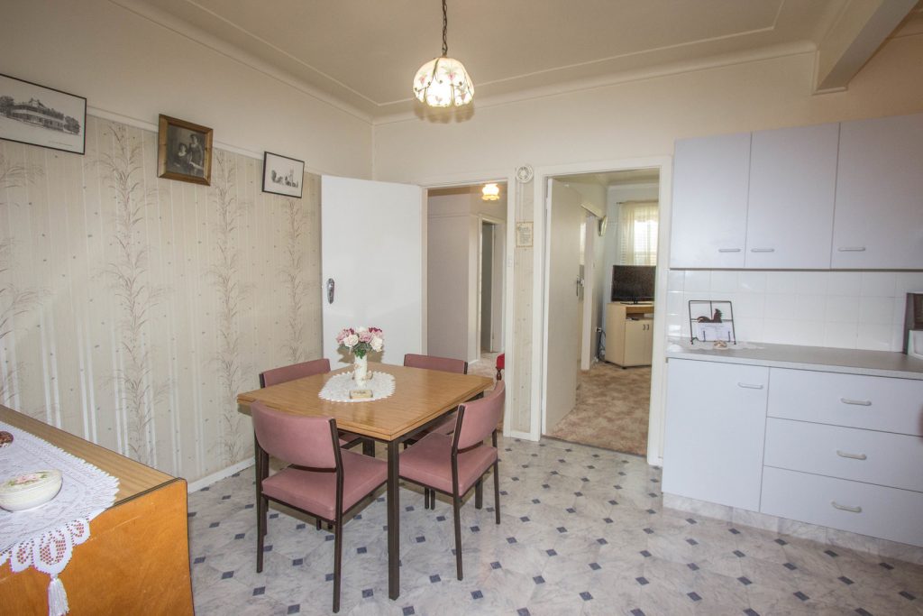 31 Victoria Avenue, Narrandera NSW 2700 - photo 6