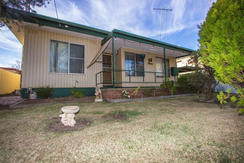 73 Melbourne Street, Narrandera NSW 2700 - photo 2