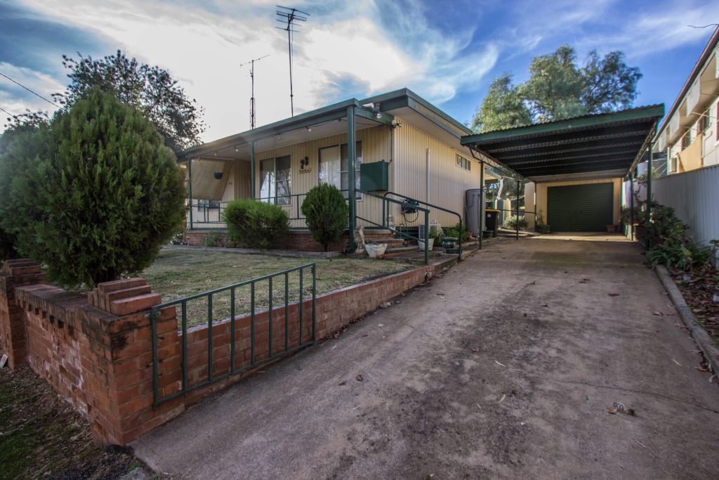 73 Melbourne Street, Narrandera NSW 2700 - McGrath Riverina