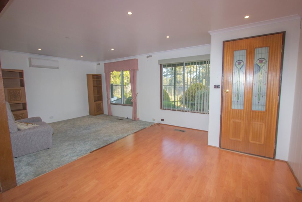 73 Melbourne Street, Narrandera NSW 2700 - photo 3