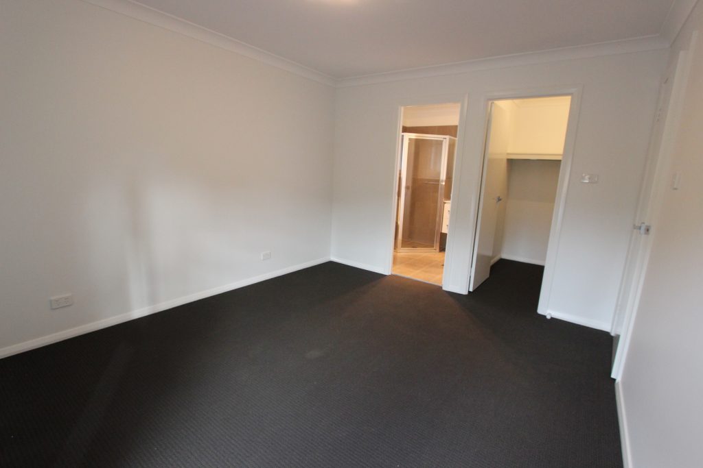 62 Haig Street, Temora NSW 2666 - photo 3