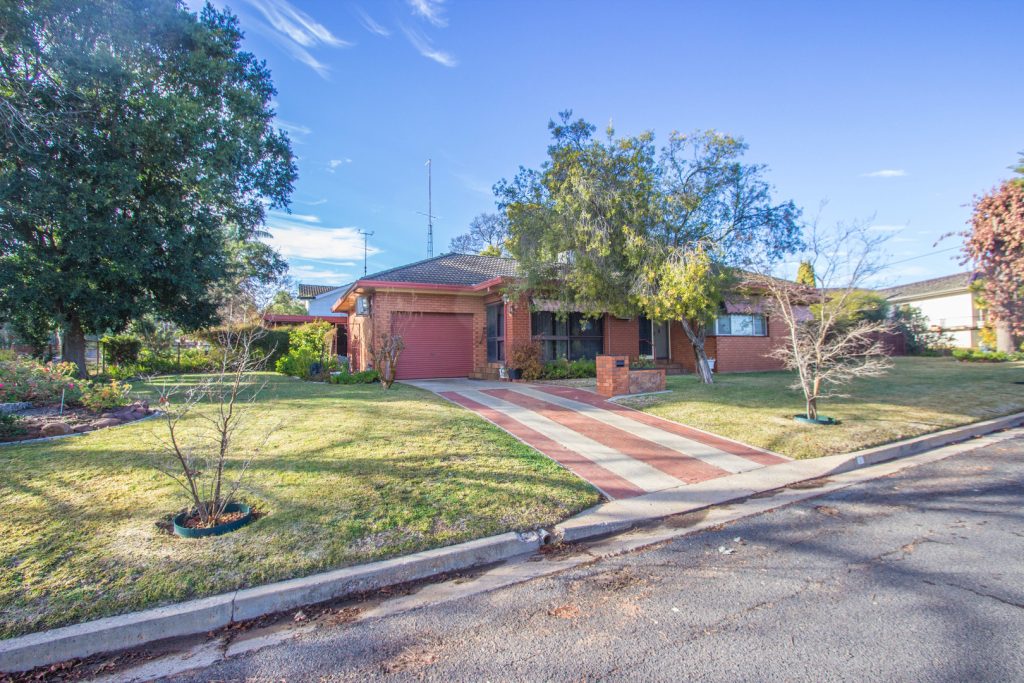 1 Shady Street, Narrandera NSW 2700 - photo 13