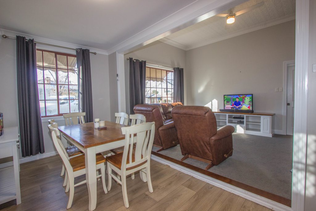 6 Arthur Street, Narrandera NSW 2700 - photo 3