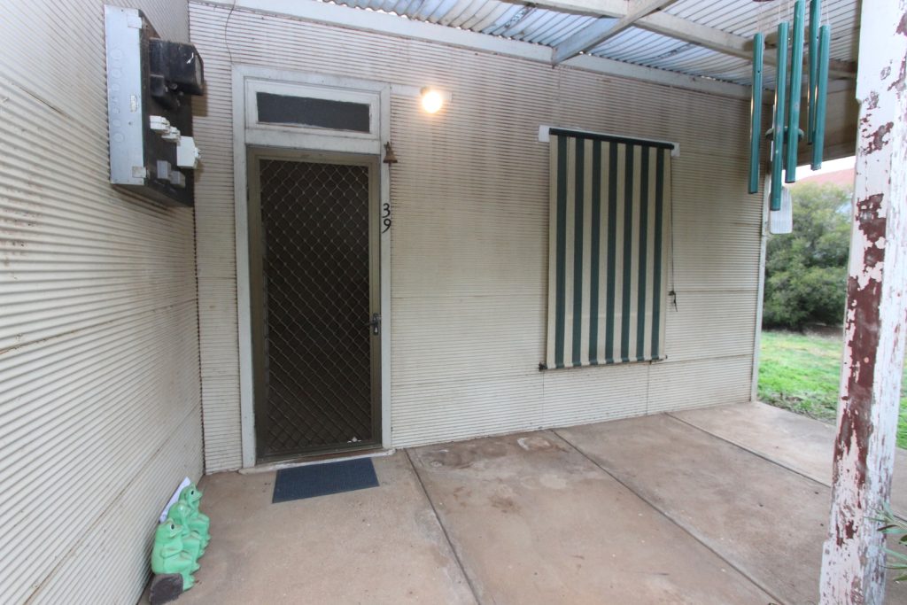 39 Harrison Street, Ariah Park NSW 2665 - photo 2