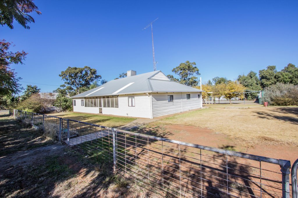 22 Mulga Street, Barellan NSW 2665 - McGrath Riverina