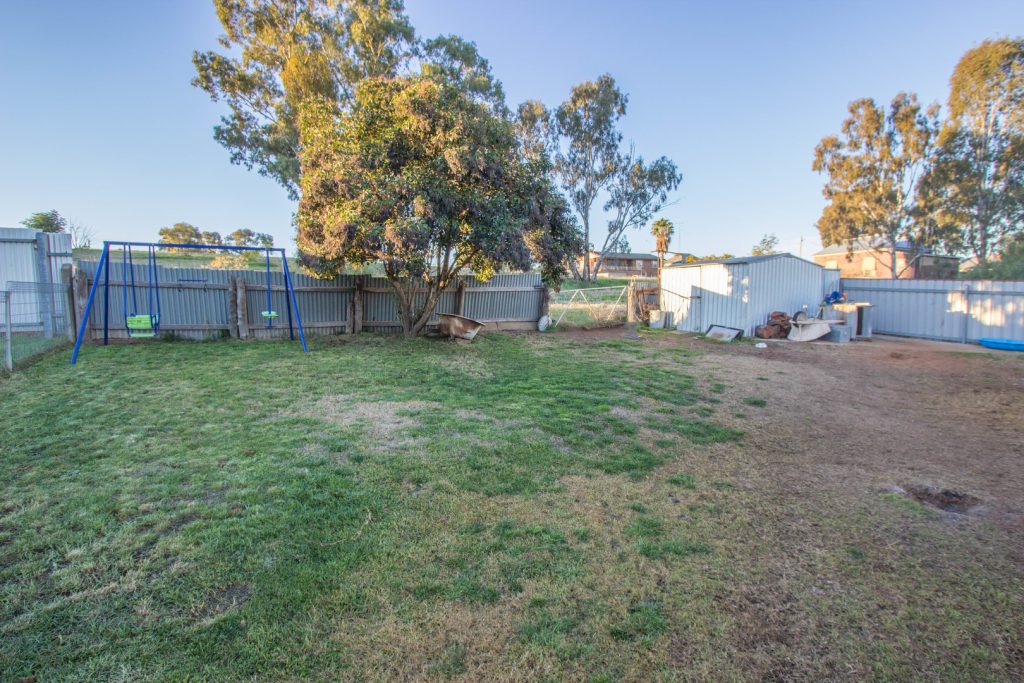 83 Ferrier Street, Narrandera NSW 2700 - photo 8