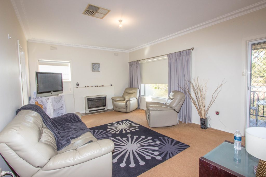 51 Mallee Street, Barellan NSW 2665 - photo 2