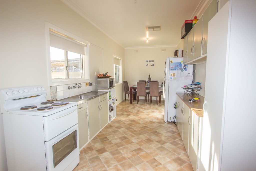 51 Mallee Street, Barellan NSW 2665 - photo 3