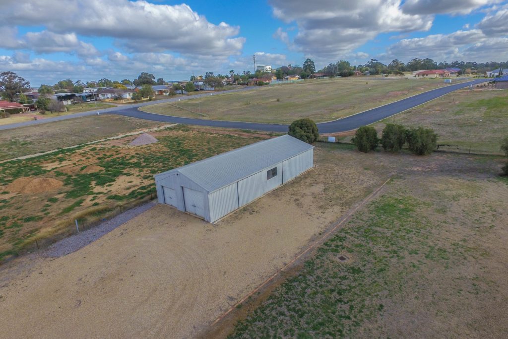28 Racecourse Road, Narrandera NSW 2700 - photo 12