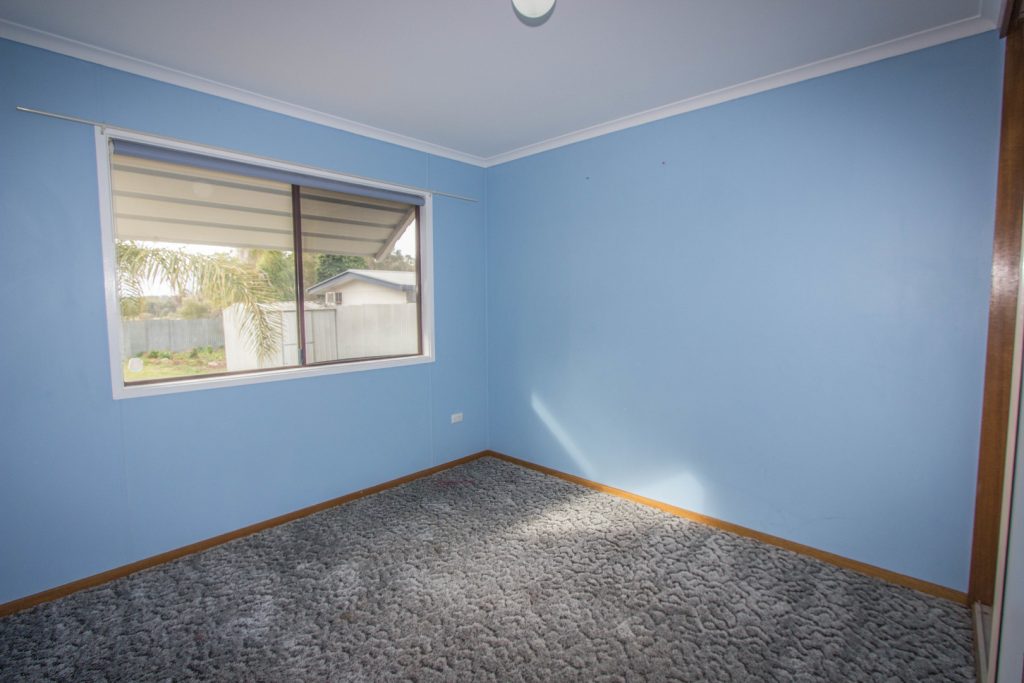9 Watermain Street, Narrandera NSW 2700 - photo 6