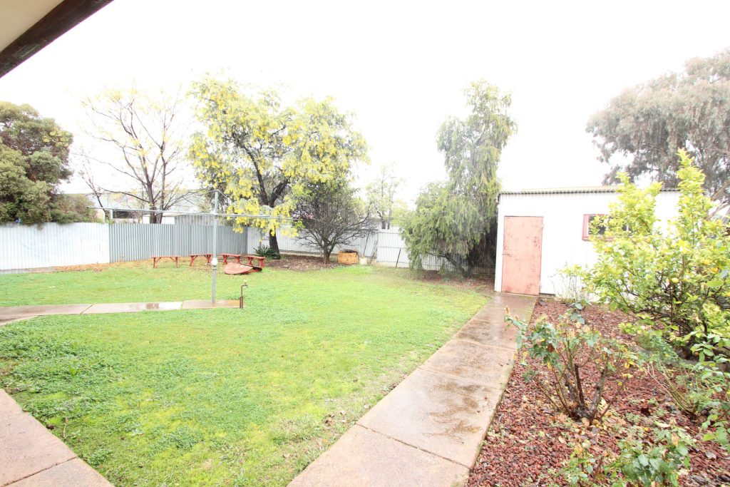 109 Grey Street, Temora NSW 2666 - photo 11