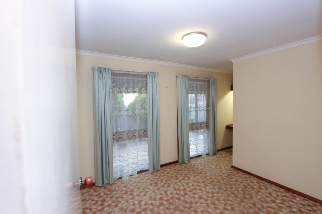 109 Grey Street, Temora NSW 2666 - photo 7