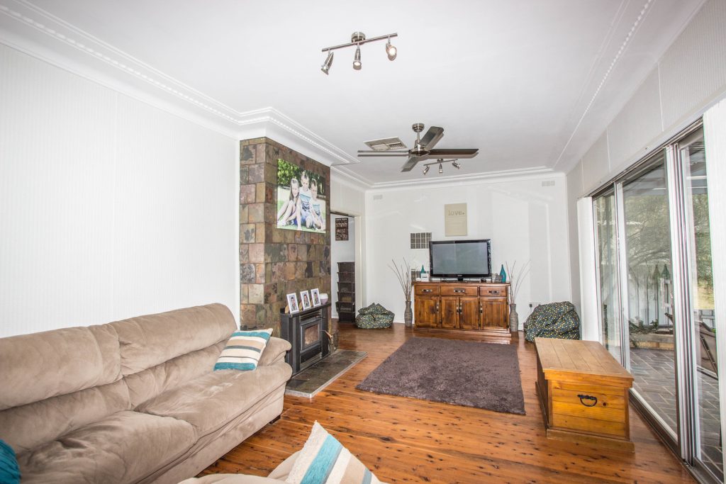 7 Coonong Avenue, Yanco NSW 2703 - photo 4