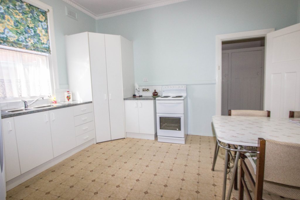 119 Larmer Street, Narrandera NSW 2700 - photo 2