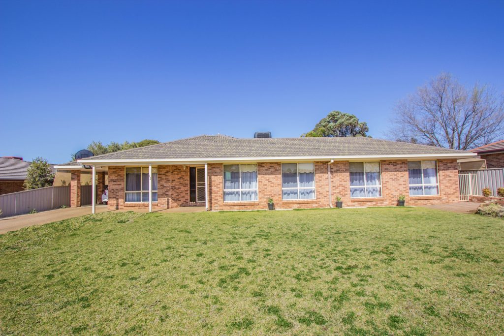 12 Kiesling Drive, Narrandera NSW 2700 - McGrath Riverina