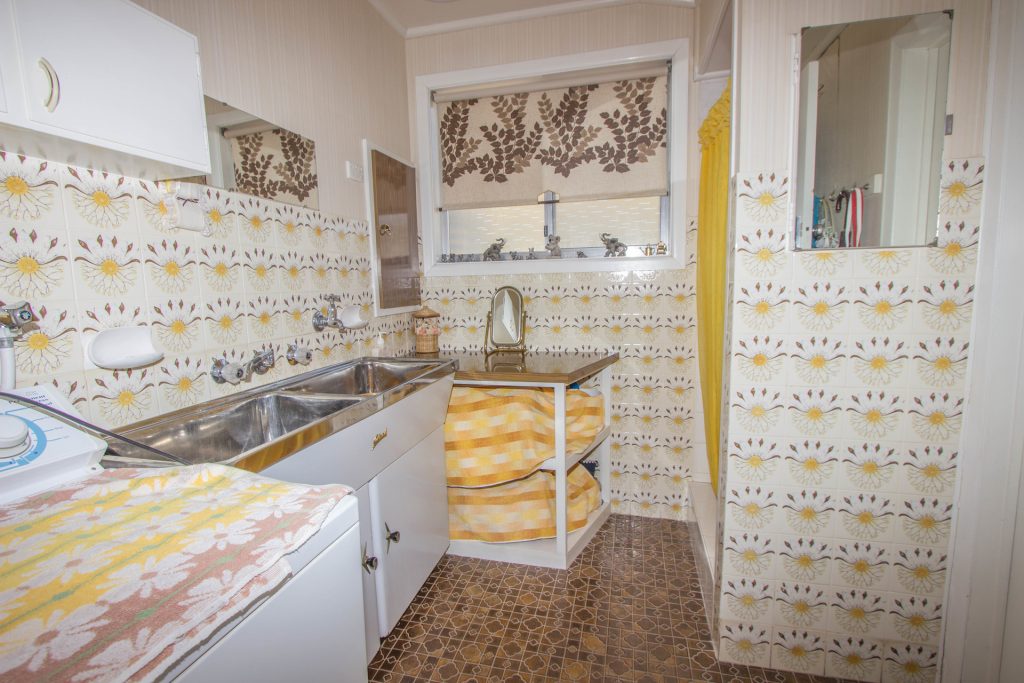 84 Victoria Avenue, Narrandera NSW 2700 - photo 11