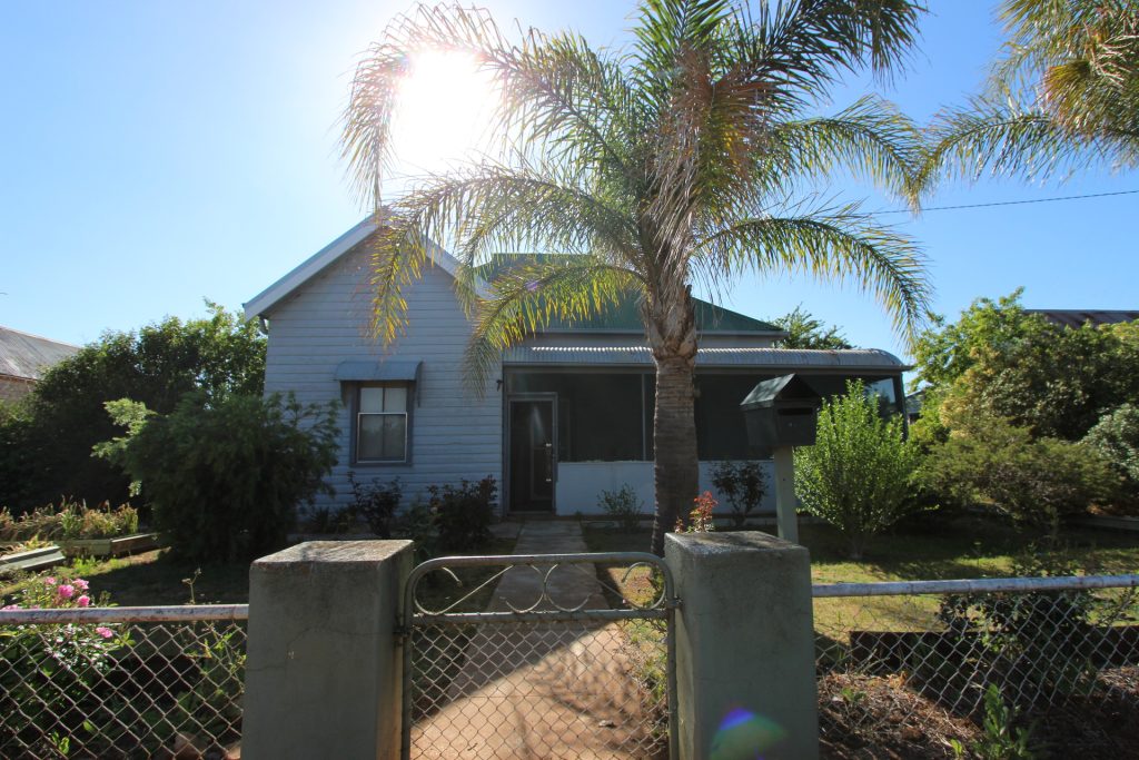 9 Reid Street, Ariah Park NSW 2665 - McGrath Riverina