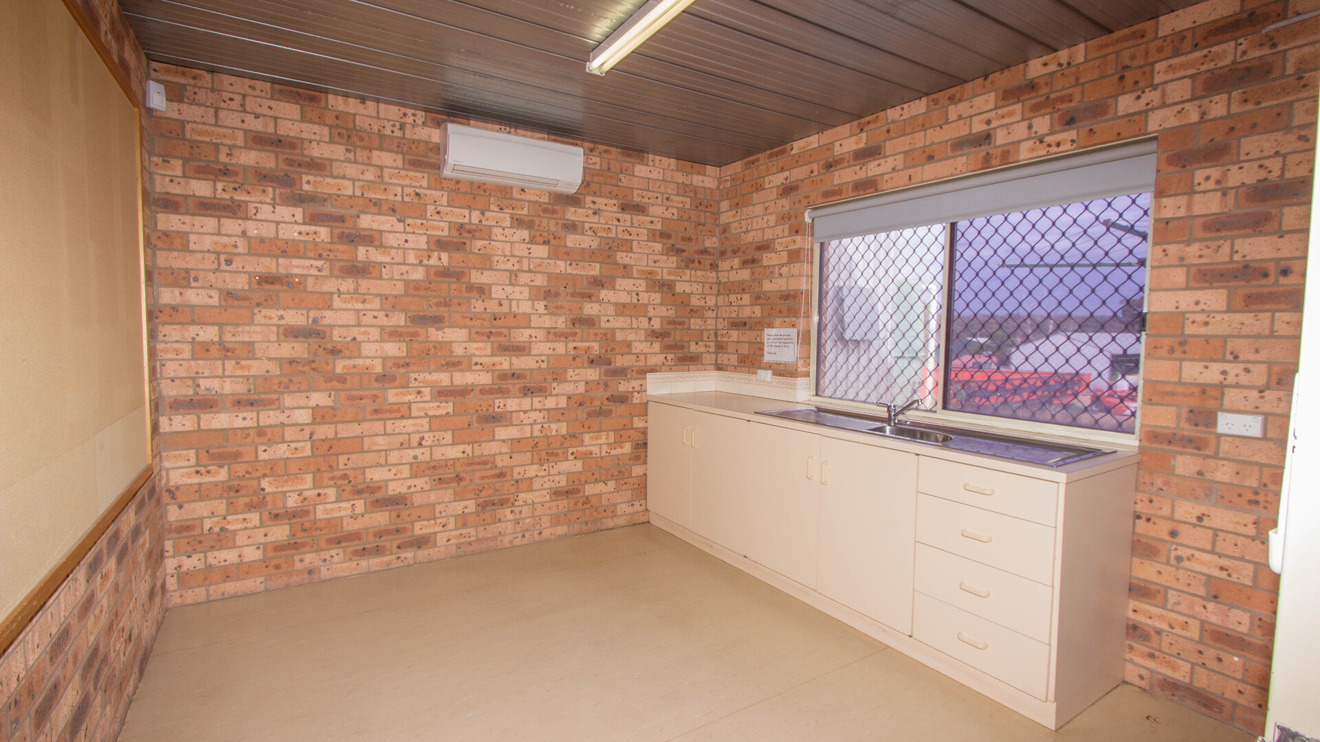 22-28 Red Gum Street, Narrandera NSW 2700 - photo 11