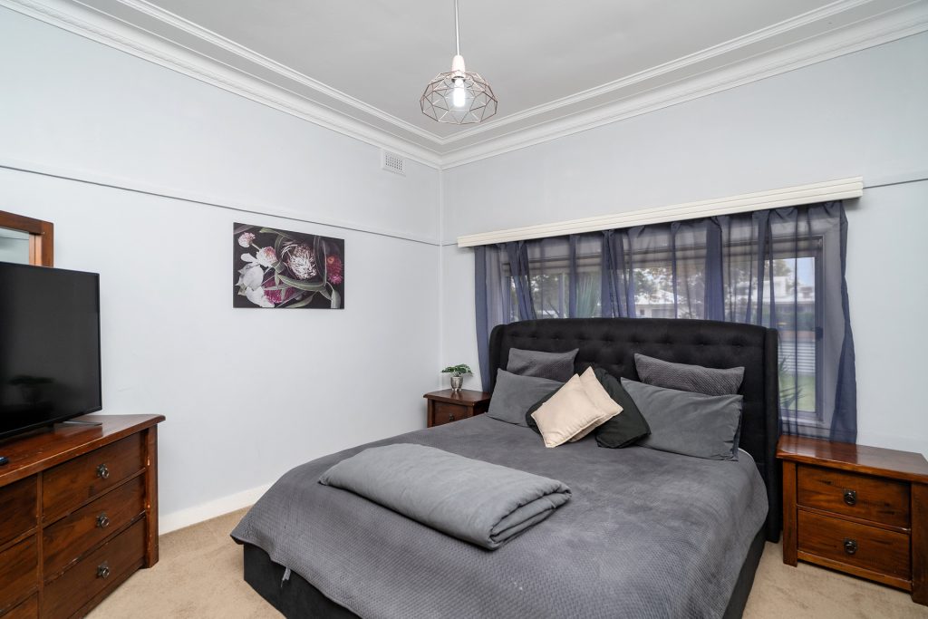 27 Audley Street, Narrandera NSW 2700 - photo 11