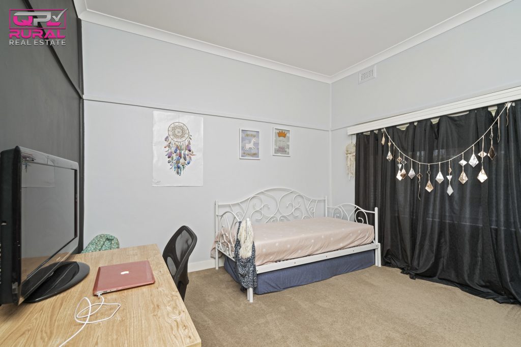 27 Audley Street, Narrandera NSW 2700 - photo 12