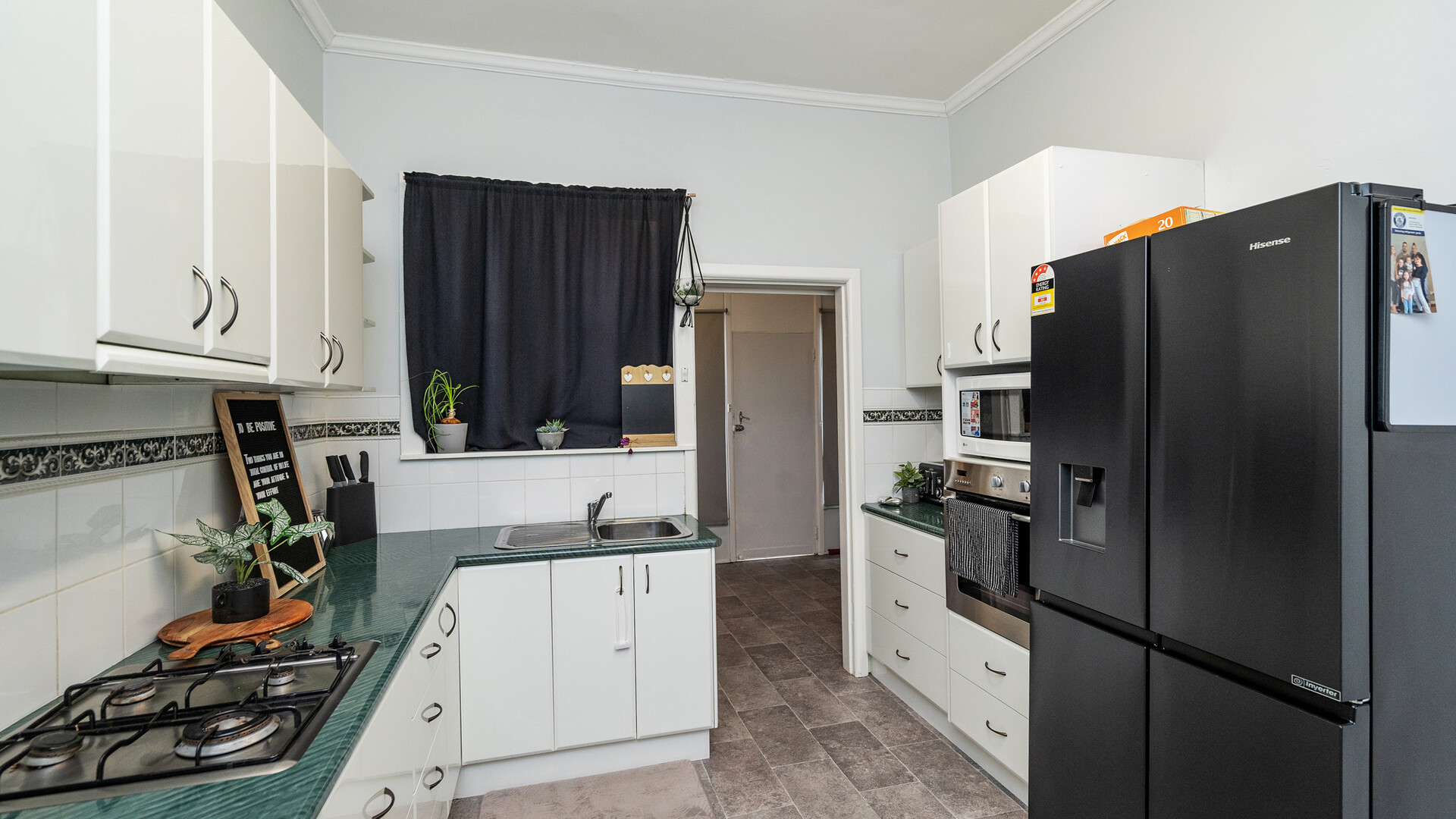 27 Audley Street, Narrandera NSW 2700 - photo 5