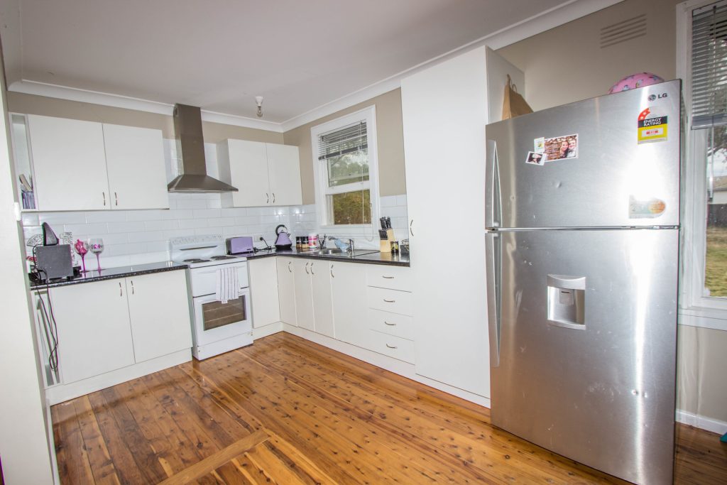 2A Whitton Street, Narrandera NSW 2700 - photo 2