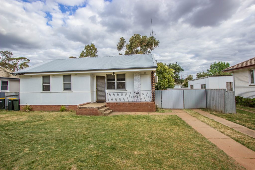 2A Whitton Street, Narrandera NSW 2700 - McGrath Riverina