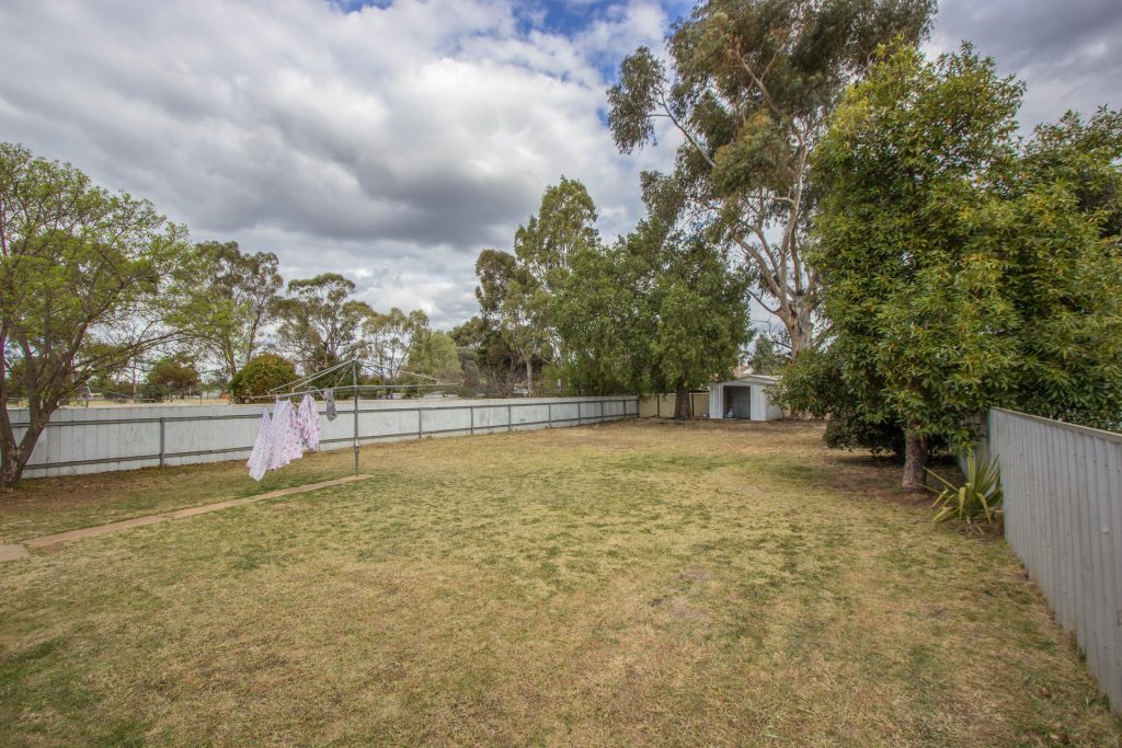 2A Whitton Street, Narrandera NSW 2700 - photo 8