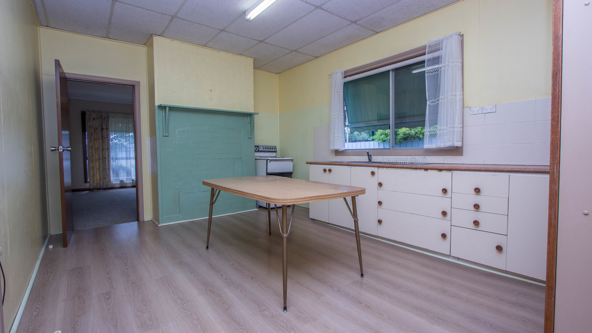 17 Arthur Street, Narrandera NSW 2700 - photo 7