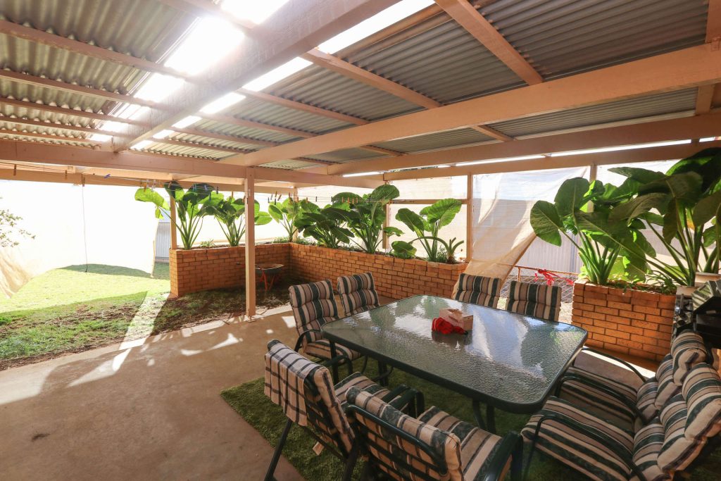 5 Truskett Street, Temora NSW 2666 - photo 11